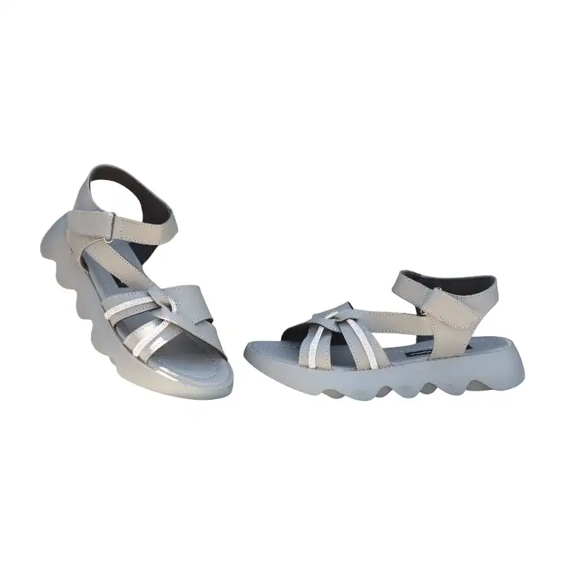 صندل زنانه مدل نسترن رنگ طوسی