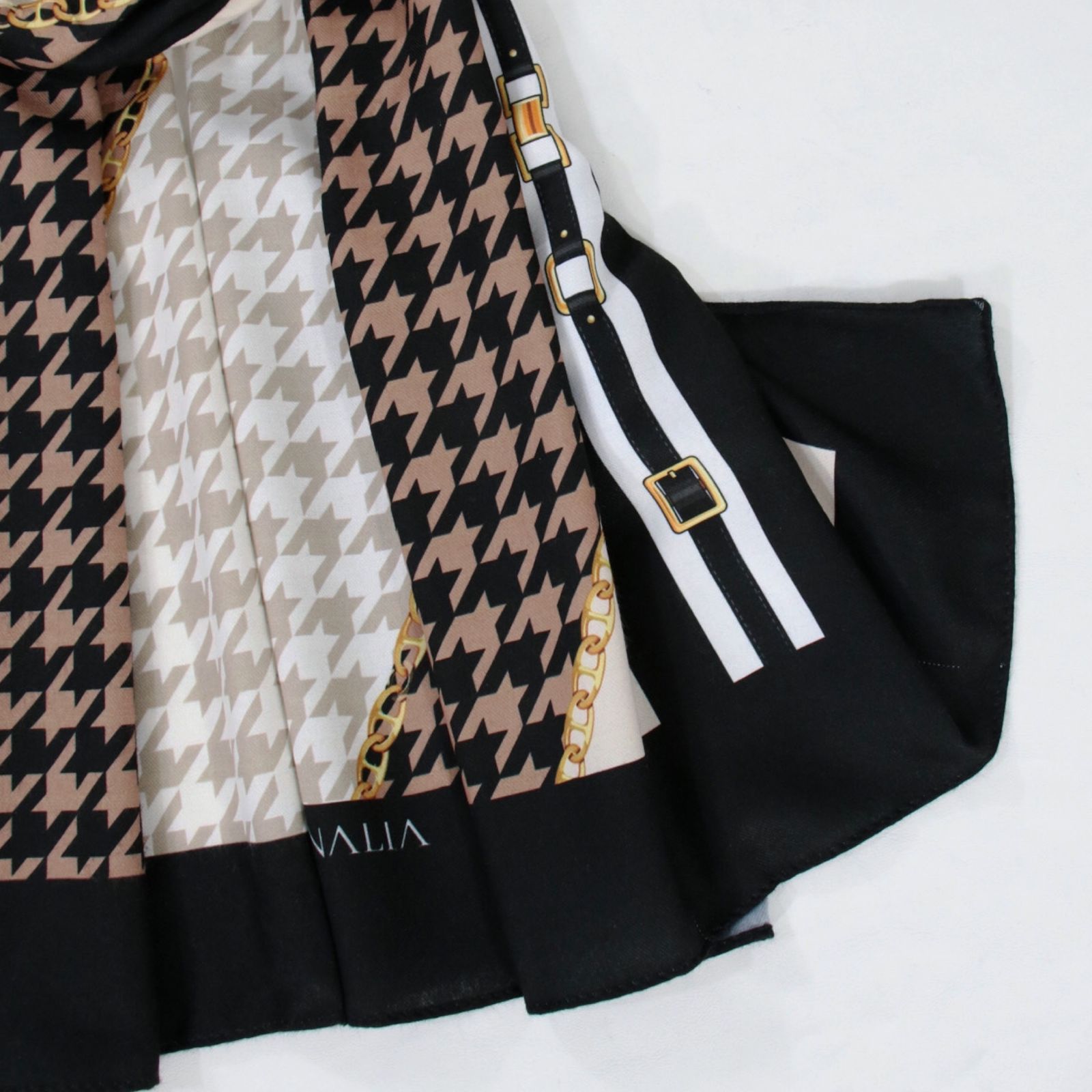 شال زنانه مدل موهر طرح پیچازی کد 2762 - - 11