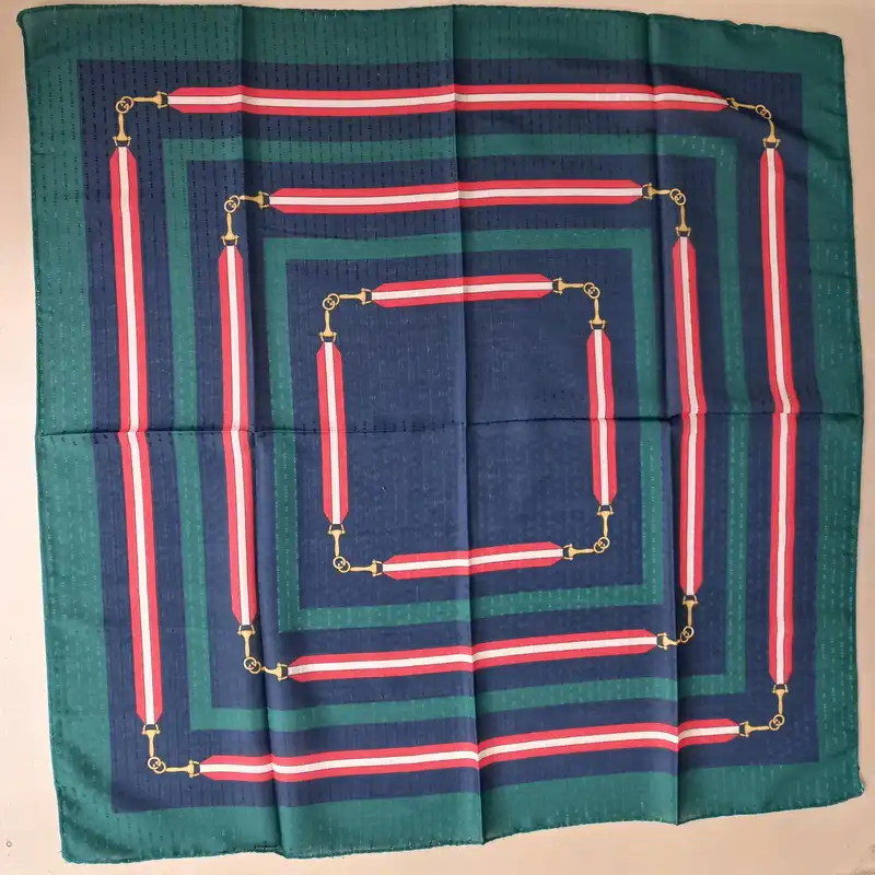 روسری زنانه  مدل مینی نخی میله ای قواره کوچک