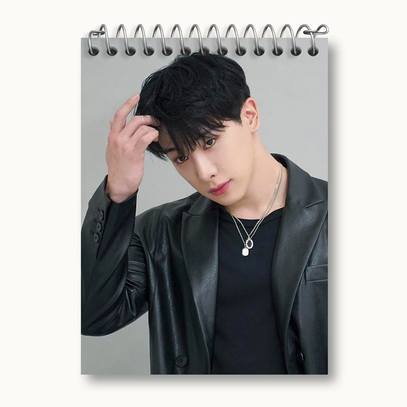 دفتر یادداشت 50 برگ خندالو مدل ونهو گروه مانستا اکس Monsta X کد 21196