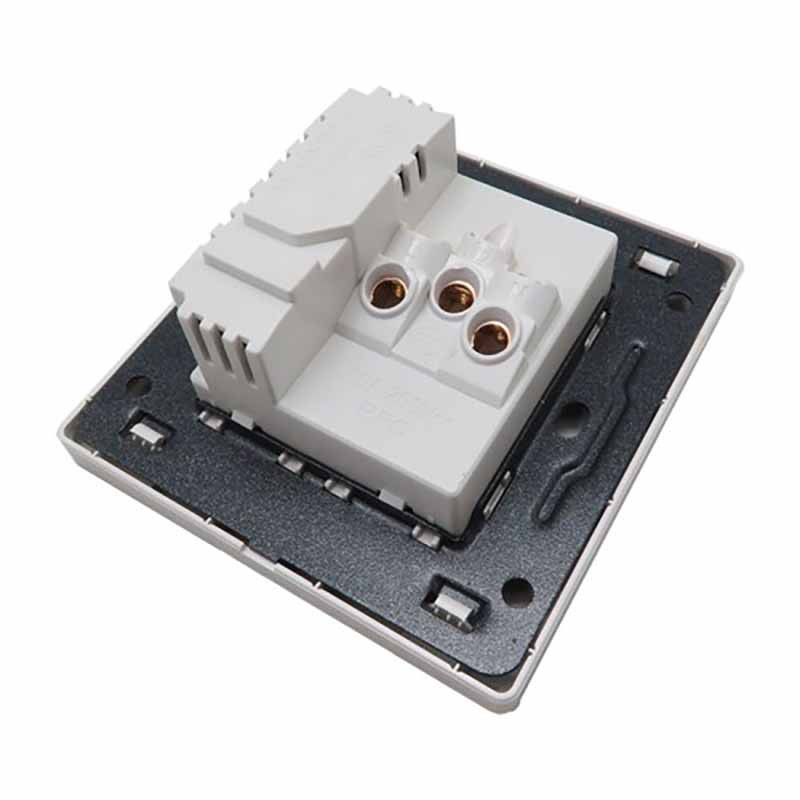 پریز مدل توکار باپورت USB کد 4078