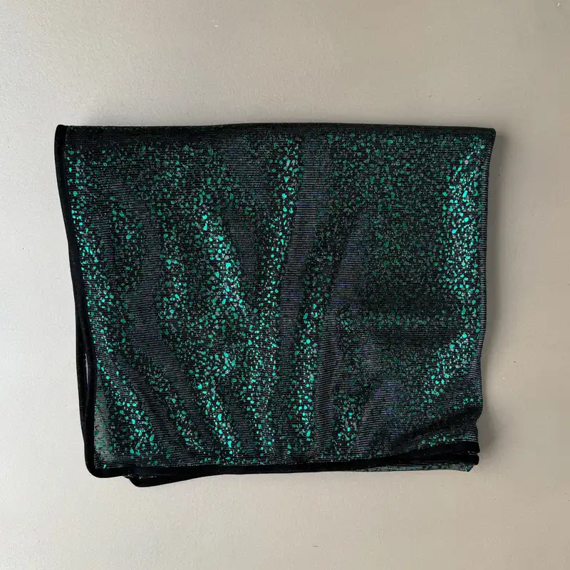 شال زنانه مدل حریر کش لیزری مجلسی دو رو خالخالی دور نوار دوزی