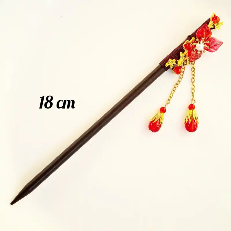 گیره مو زنانه مدل کانزاشی کره‌ای چوبی آویزدار کد KW15