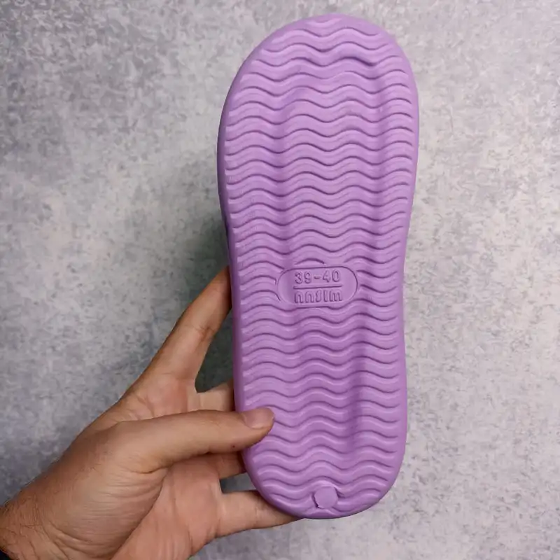 دمپایی لاانگشتی زنانه نسیم مدل آتوسا کد 1549-PE