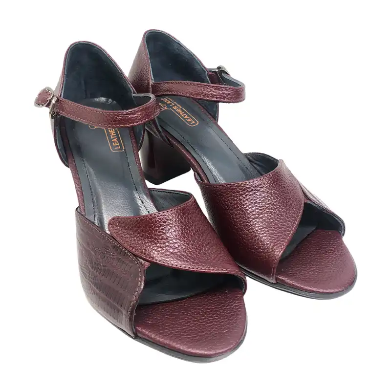 صندل زنانه سرزمین چرم کد 1709 رنگ زرشکی