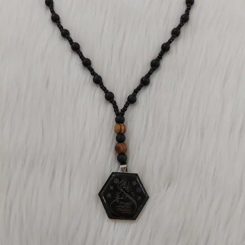 گردنبند مدل اونیکس طرح وان یکاد کد vanon110