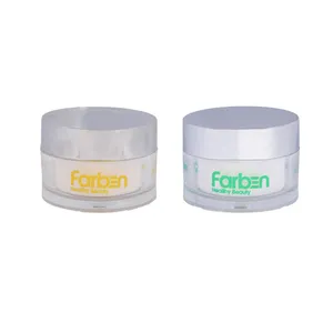 کرم آبرسان صورت فاربن مدل عصاره جوانه گندم مناسب برای پوست معمولی حجم 50 میلی لیتر به همراه کرم آبرسان صورت فاربن مدل عصاره چای سبز مناسب برای پوست چرب و مختلط حجم 50 میلی لیتر