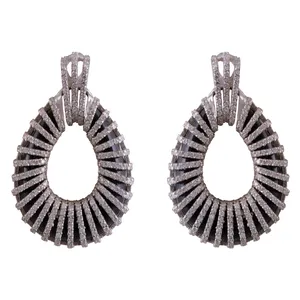 گوشواره طلا 18 عیار زنانه جواهری گاندی مدل 28625