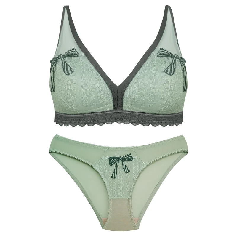 ست شورت و سوتین زنانه ماییلدا مدل پاپیون بدون فنر کاپ اسفنجی کد 5300-A881