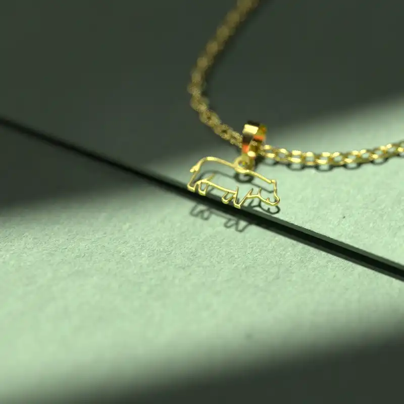 گردنبند طلا 18 عیار زنانه مدوپد مدل اسب آبی کد B3-1-1326