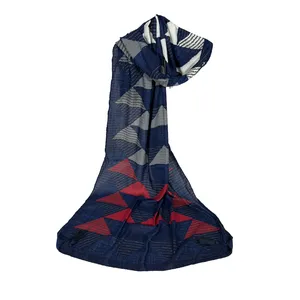 شال زنانه مدل نخی طرح مثلثی اسپورت