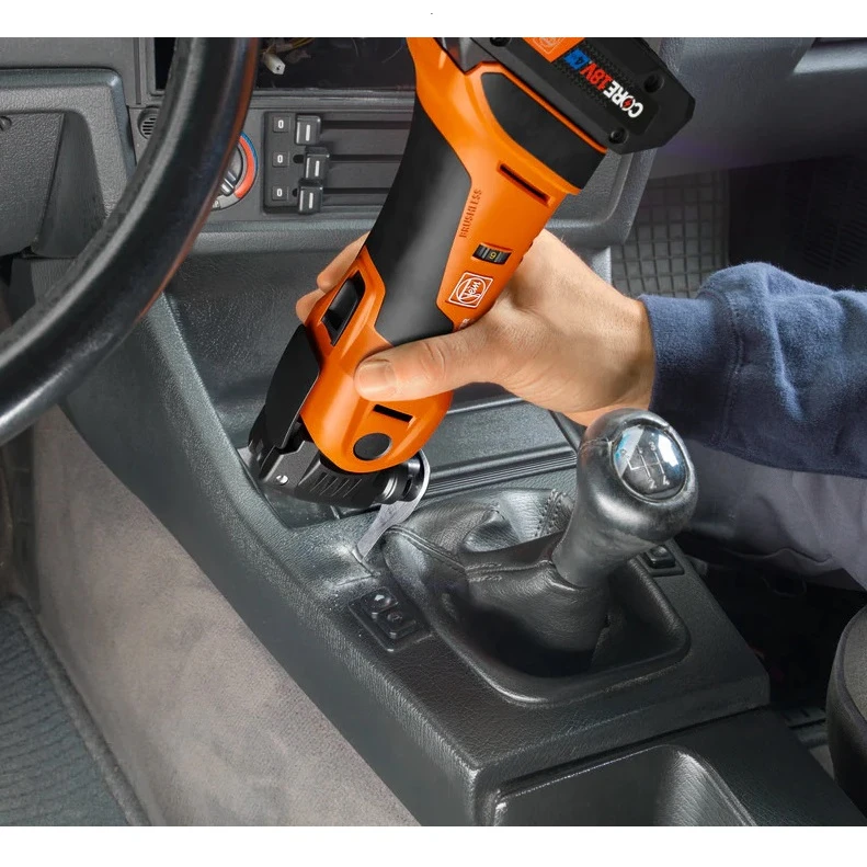 عکس شماره 5 : دستگاه تفنگ چسب شارژی و ابزار همه کاره شارژی فاین مدل akp 18-600 as amm 700 1.7 q autoglas as مجموعه 29 عددی