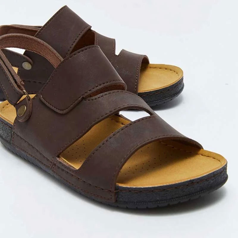 صندل زنانه ال سی وایکیکی مدل فول طبی آنتی شوک