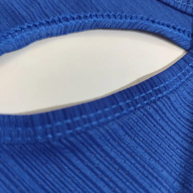 تاپ ورزشی زنانه مدل آیلین کد 02