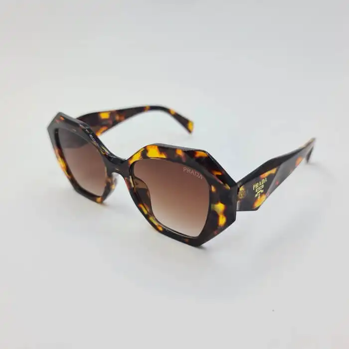 عینک آفتابی زنانه  مدل 8823