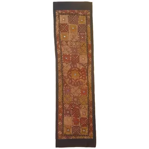 رومیزی سوزن دوزی کد SOOZRA55