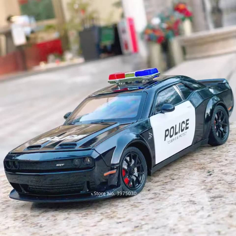 ماکت ماشین ناب سل مدل دوج چلنجر هلکت پلیس فلزی همراه با جاسوییچی Dodge Challenger SRT Police