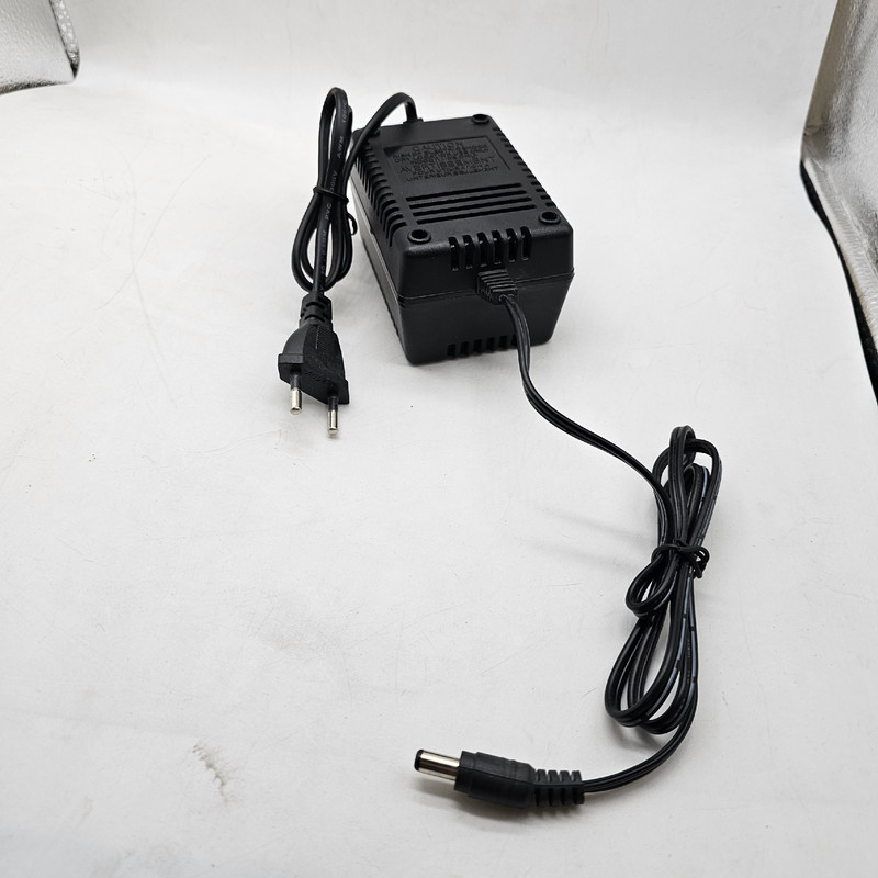 آداپتور 24 ولت 3 آمپر مدل YZ-11