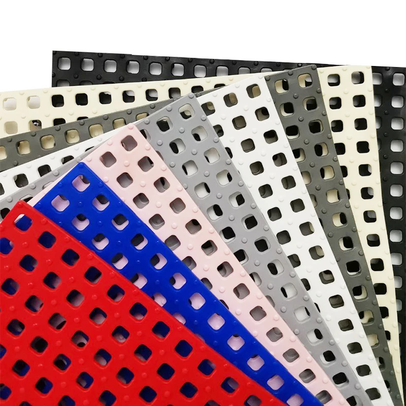 عکس شماره 9 : کفپوش آبیکو مشبک ضد لغزش مدل مجموعه 9 عددی