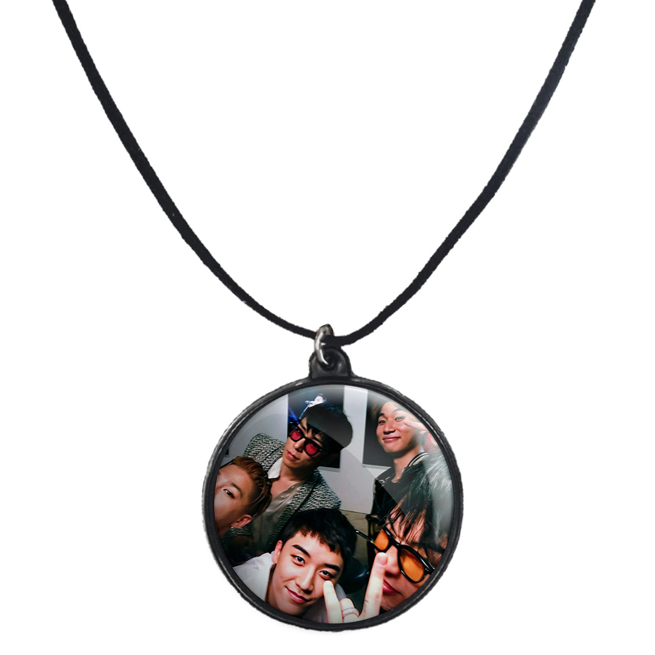 گردنبند پرمانه طرح گروه موسیقی بیگ بنگ کد pmb.15227 مدل دو طرفه