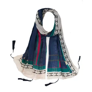 شال زنانه مدل نخی منگوله دار کد le-2082