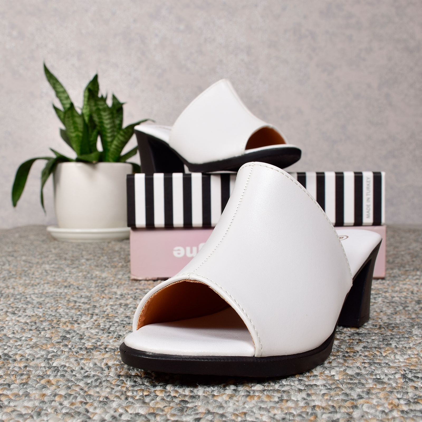 صندل زنانه نیکتا مدل BK.WH.2334 -  - 26