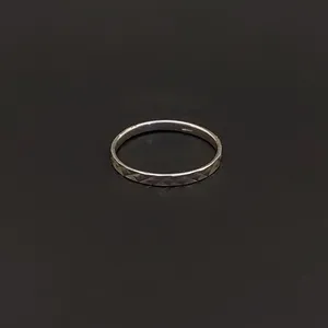 انگشتر نقره زنانه مدل مینیمال کد258