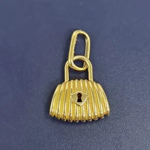 آویز گردنبند طلا 18 عیار زنانه مدل TIFANI گالری یارطلا کد PLLOCK09