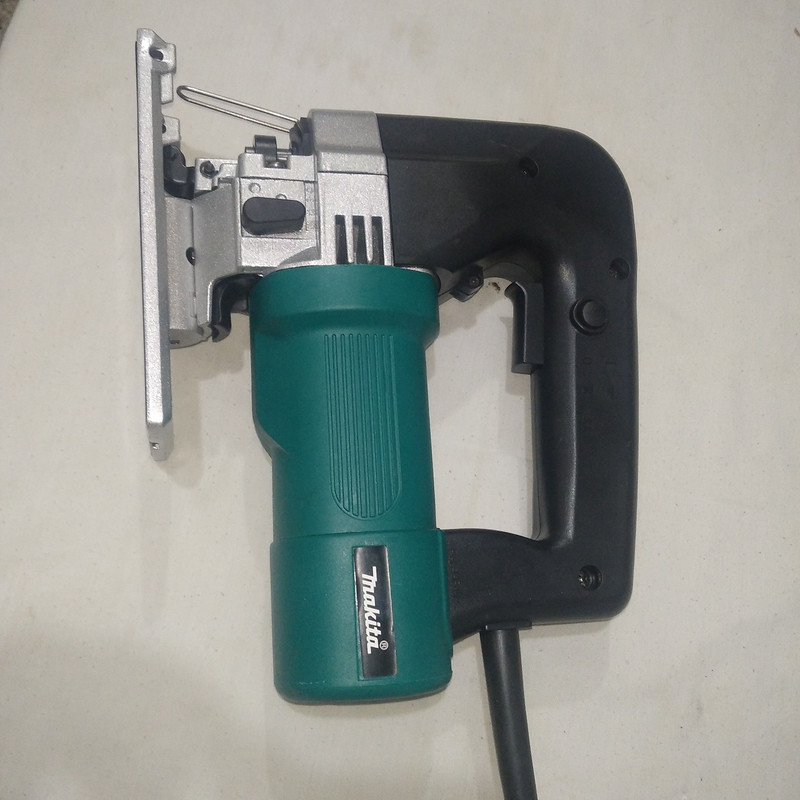 اره عمودبر ماکیتا مدل SAW-4304