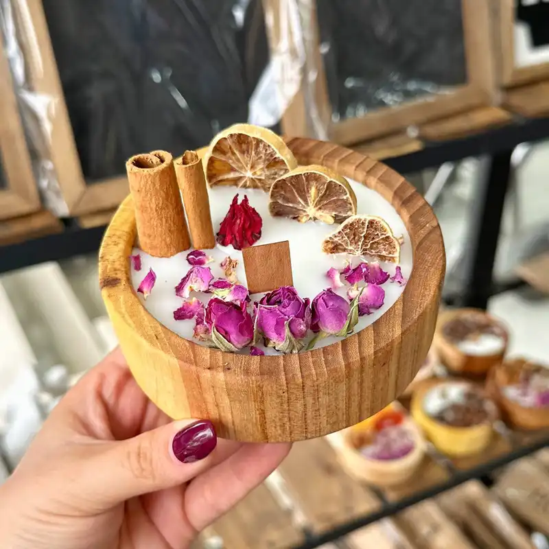 شمع طرح کاسه چوبی مدل دارچین لیمو