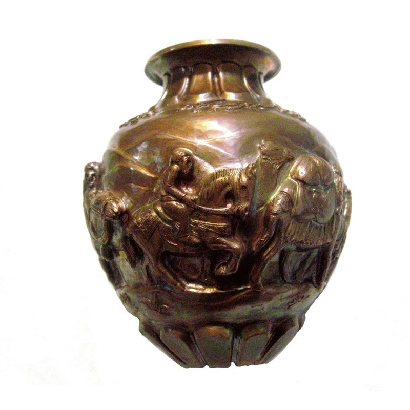 گلدان قلمزنی مسی  طرح برجسته کد m11
