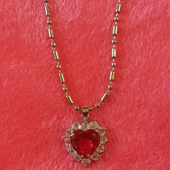 گردنبند دخترانه مدل قلب کد P700 گردنبند دخترانه مدل قلب کد P700