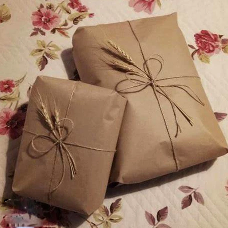 عکس شماره 3 : کاغذ کادو مدل newspaper مجموعه 10 عددی