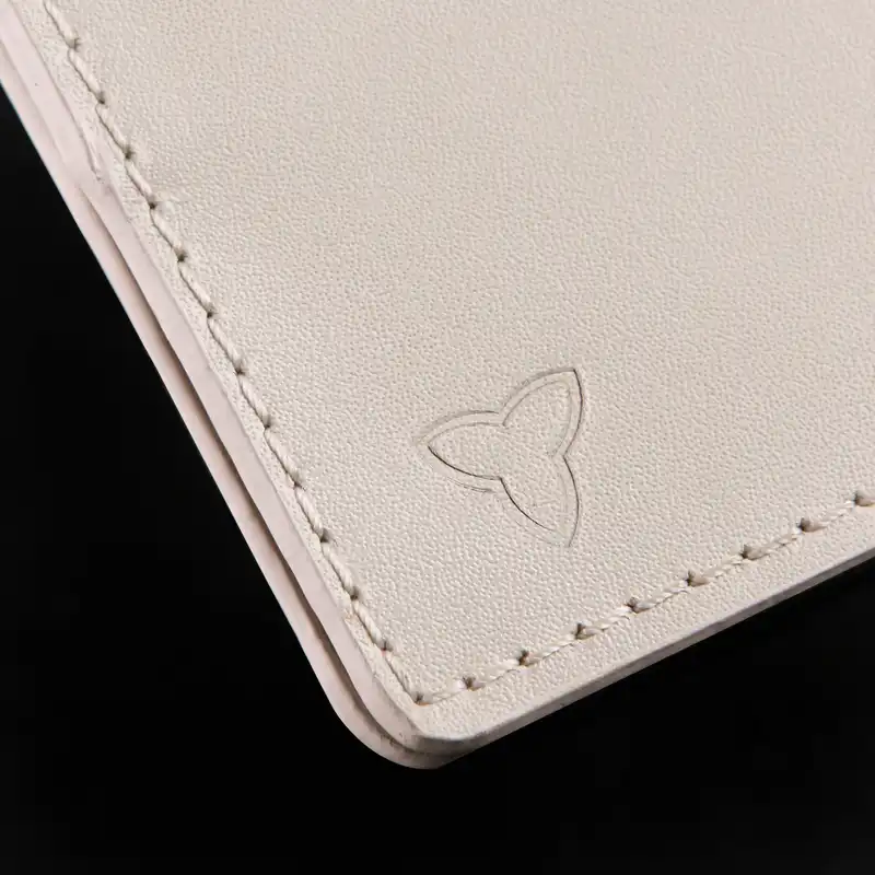 ست هدیه چرم یلسان مدل JAKJ5 کد SET-300-15-GS