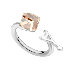 انگشتر زنانه کوبیک مدل QR-651070