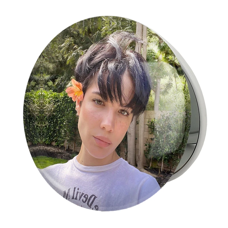 آینه جیبی خندالو طرح هالزی Halsey مدل تاشو کد 19092 