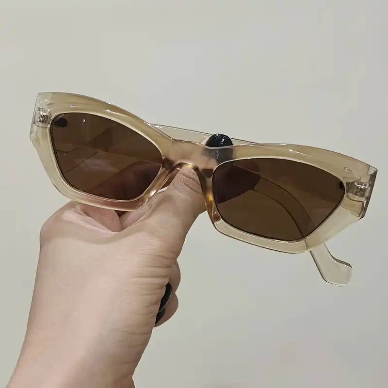 عینک آفتابی زنانه مدل چند ضلعی کد 303