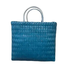 سبد پیک‌نیک مدل حصیری