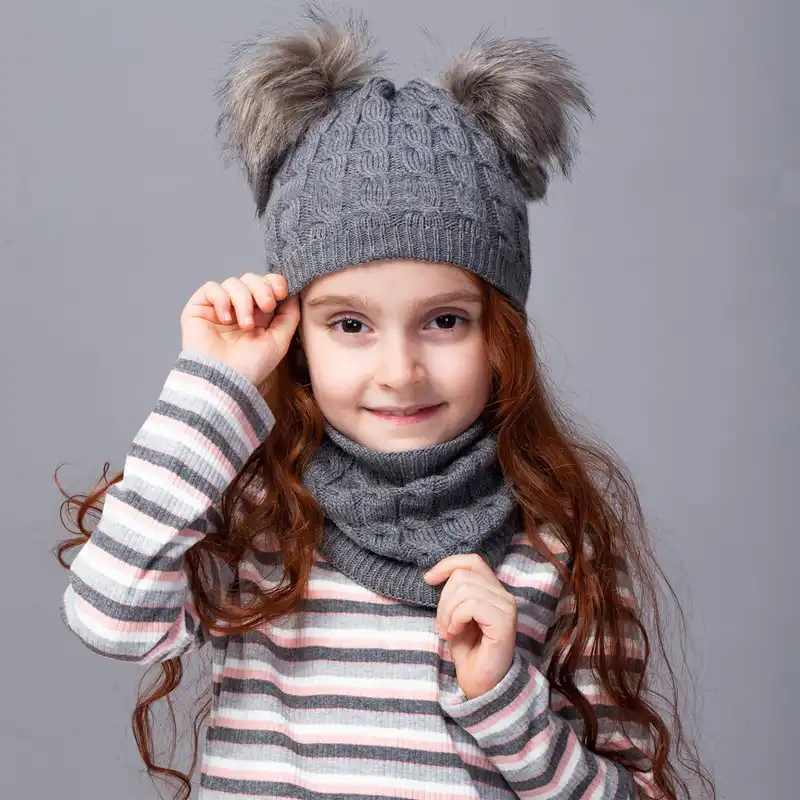 ست کلاه و شال گردن بافتنی بچگانه سام مدل داخل خز