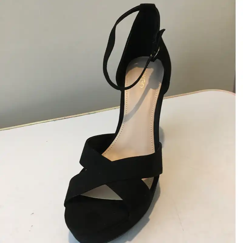 صندل زنانه مانگو مدل 840247