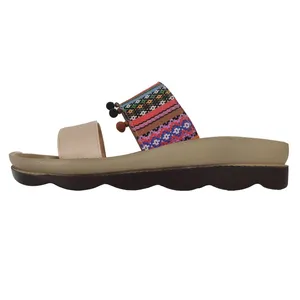 دمپایی زنانه زرپای مدل 3-558 رنگ نسکافه ای