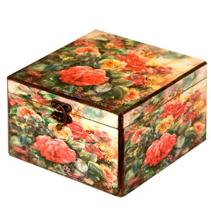 جعبه هدیه مدل گلهای رز کد 1