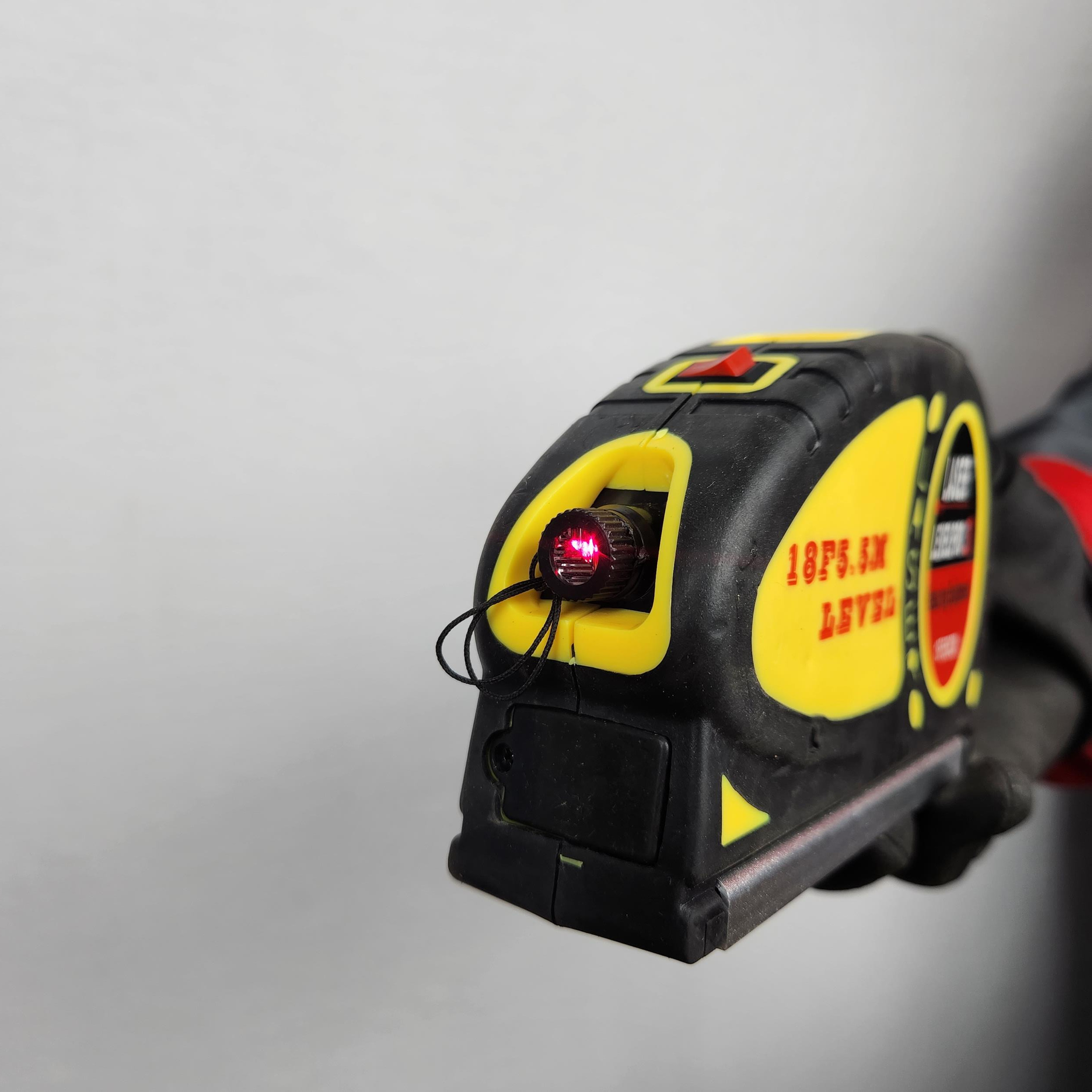 تراز لیزری لیزر لوور پرو  کد Lv05