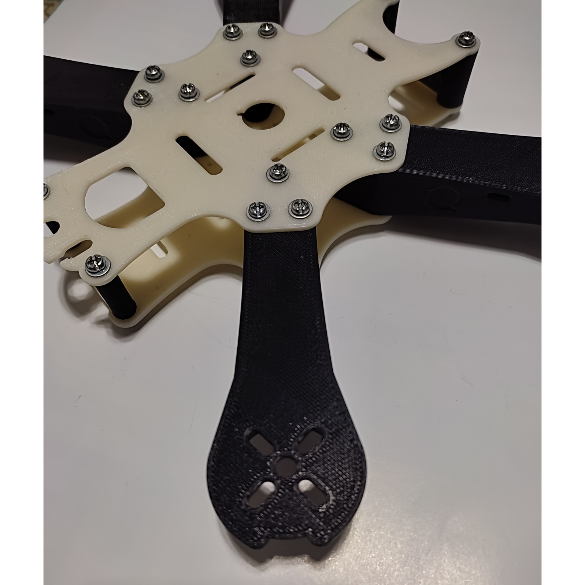 فریم کوادکوپتر مدل Q3D 220 FPV