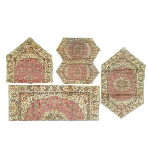 رومیزی ترمه طرح آفتاب کد1 مجموعه 5 عددی