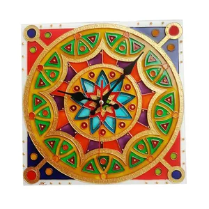 ساعت دیواری مدل سنتی 213