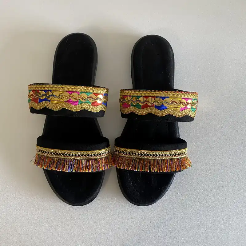 صندل زنانه مدل سنتی