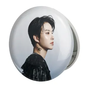 آینه جیبی خندالو طرح جونگ وو گروه NCT مدل تاشو کد 12227 