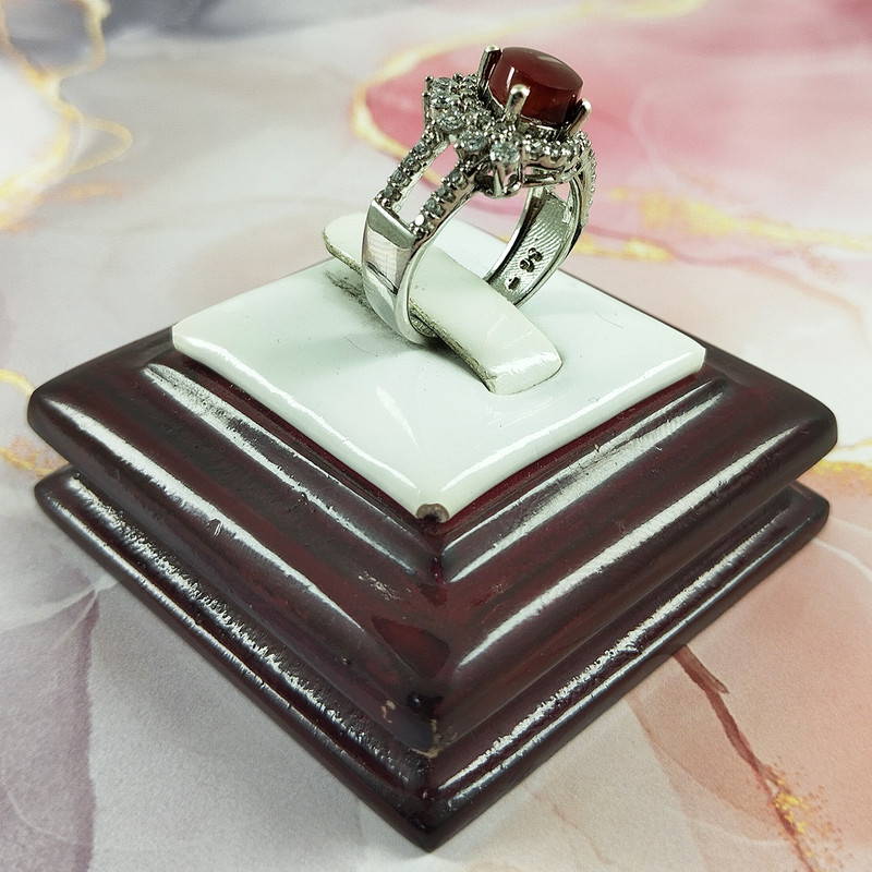 انگشتر نقره زنانه سلین کالا مدل عقیق یمنی کد 60 انگشتر نقره زنانه سلین کالا مدل عقیق یمنی کد 60