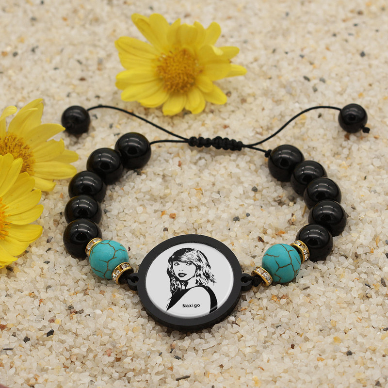 دستبند زنانه ناکسیگو طرح تیلور سوئیفت کد BR4347